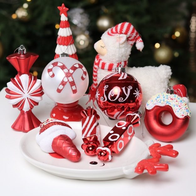 factory christmas baubles (1)